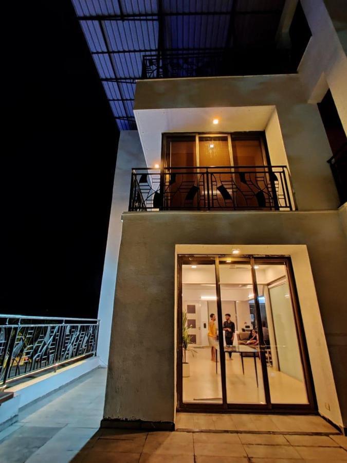 Karma - By Pine Villas Lonavala Buitenkant foto